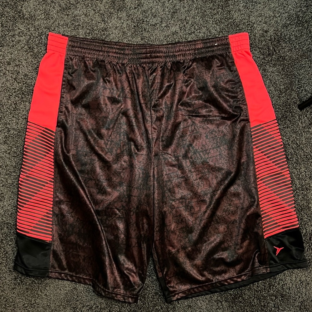 Men's Red Stripped Basketball Athletic Shorts